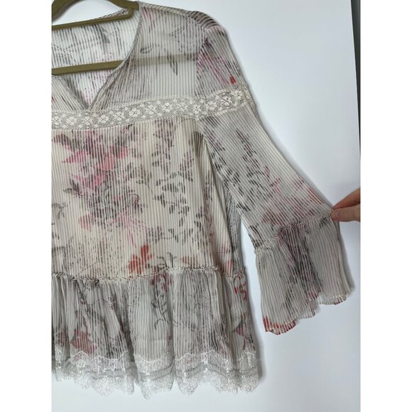 Elie Tahari 100% SIlk Floral Pattern Lace Details Bell‎ Sleeve Shamra Blouse L - Picture 4 of 10